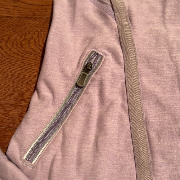 Lululemon half zip top - Picture 5 of 6